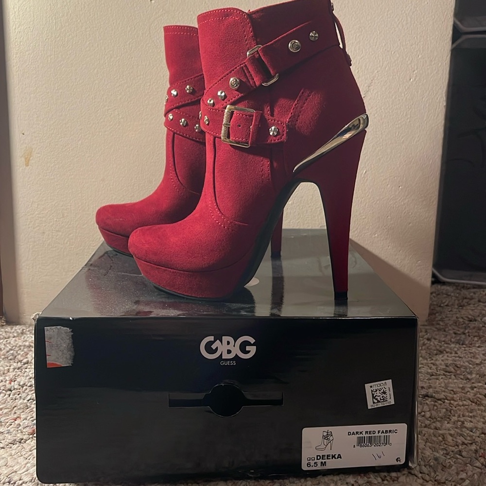 Dark Red boots by Guess
